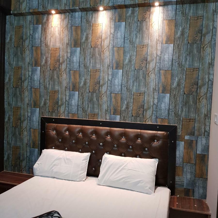 Hotel Varanasi Ganges Екстериор снимка